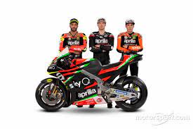 aleix espagaro bradley smith andrea iannone aprilia racing team gresini aprilia motogp racing