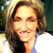 Leanne Kenny's Instagram, Twitter & Facebook