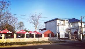 Cautati oferte de cazare pentru vacanta de 1 mai 2014 la vama veche? Pensiunea La Mariana Vama Veche Contact Direct