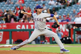 Rangers' Jacob deGrom exits start vs. Angels with right triceps fatigue