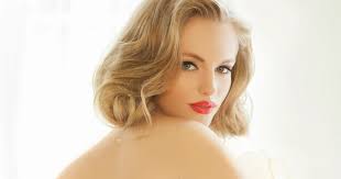 fashionforwardbeauty.com: Hair and Makeup for "Undepinnings" decades shoot