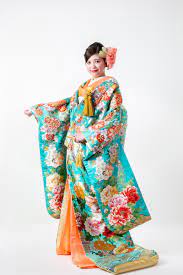 楽天市場】【レンタル】 色打掛 打掛 iro034 ピンク エメラルド グリーン 緑 フルセット 和装 和婚 前撮り 花嫁衣装 婚礼衣装 婚礼  ウェディング ウエディング 高級 貸衣装 衣装レンタル 送料無料 前撮り 写真撮り 神社婚 お色直し エメラルド牡丹に桜 : レンタル衣装 YUI  ...