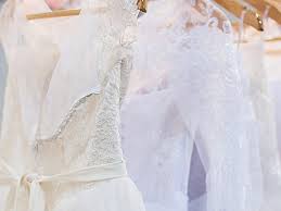 3 wochen so finden brautleute und brautkleid erholt nach den flitterwochen wieder zusammen. Sauberland City Reinigung
