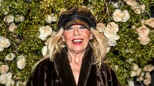 Born in 1 jul 1915 and died in 28 apr 2000 concord, north carolina bonnie st. Bonnie St Claire Komt Volgende Week Met Autobiografie Rtl Boulevard