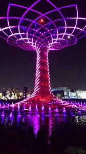 I rami formeranno un ombrello del diametro di 45 metri. Albero Della Vita Di Notte Bild Von Expo 2015 Mailand Tripadvisor