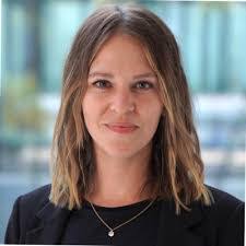 Lea Renner's Instagram, Twitter & Facebook