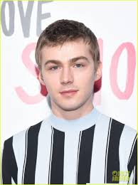 Последние твиты от love, simon (@lovesimonmovie). Love Simon Cast Premieres The Movie In Los Angeles Photo 1146971 Alexandra Shipp Clark Moore Joey Pollari Jorge Lendeborg Jr Josh Duhamel Katherine Langford Keiynan Lonsdale Logan Miller Love Simon Miles