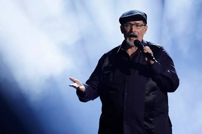 School janitor moves 'AGT' judges with emotional Michael Bolton cover: 'I  was crying'