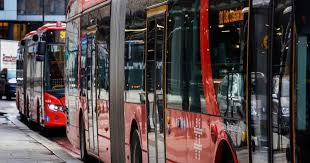 Det er her det meste av kommuens handelsstand holder til og flere bedrifter har etablert seg i området rund solakrossen, særlig i sør og øst for solakrossen mellom denne og flyplassen. Bedre Busstilbud Til Lorenskog Sentrum Senterpartiet