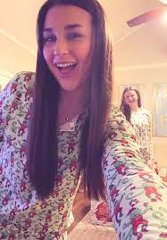 Chloe Higginbotham's Instagram, Twitter & Facebook