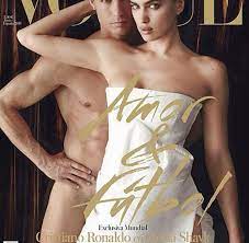 Fußballspieler: Ronaldo nackt auf dem Cover der „Vogue“ - Bilder & Fotos -  WELT