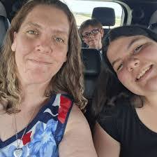 Donna Maclachlan's Instagram, Twitter & Facebook