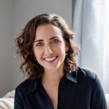 Nicole Dery's Instagram, Twitter & Facebook