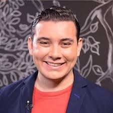 Roberto Valadez (@rovaladez)