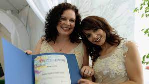 Record-High 70% in U.S. Support Same-Sex Marriage