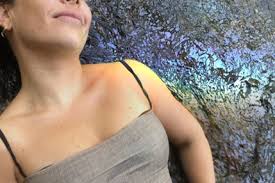 Share your videos with friends, family, and the world Fernanda Souza Mostra Cintura Fininha Em Passeio Por Cachoeira O Tempo