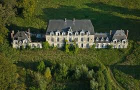 Chateau De Cahaignes Dans L Eure Castle In The Green Http Www Normandythenandnow Com Cahaignes French Cottage Abandoned Castles French Cottage Decor
