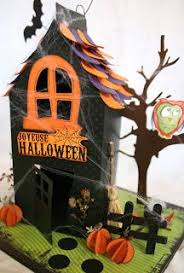 Lime Citron Un Bricolage D Halloween Bricolages Halloween Maison Hantee Halloween Decoration Halloween