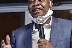 😂😂😂 vu quelques part Le ministère de la défense russe a d'abord refusé  de présenter les chars français capturé au forum de l'exposition a Moscou  disant que c'est très minable pour occuper