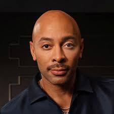 MasterClass Announces Celebrity Makeup Artist Sir John to Teach How to  Create Makeup Looks for Any Moment in 30 Days