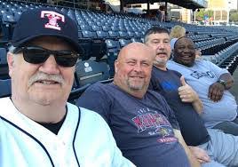 Derek Bone's Instagram, Twitter & Facebook