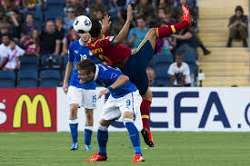 Due espulsi e un autogol, il gol di scamacca non basta. Captain S Hat Trick Powers Spain To Under 21 Trophy The Times Of Israel