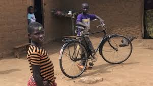 It is bordered to the east by kenya, to the north by south sudan, to the west by the democratic republic of the congo, to the southwest by rwanda, and to the south by tanzania. Fluchtlinge In Uganda Sicherheit Aber Kein Neues Leben Tagesschau De