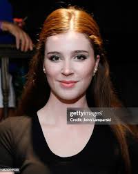 2.058 Mell Stock Photos, High-Res Pictures, and Images