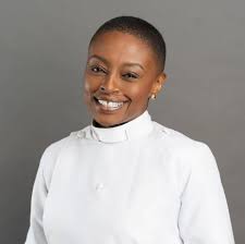 Alumnus Seth Seward '11 was glad to see alumna Denisha Porter '03 back