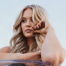 Sydney Cole's Instagram, Twitter & Facebook