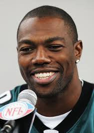 Happy 47th birthday to Terrell Owens! 👊 (Pʜᴏᴛᴏs﹕ Gᴇᴛᴛʏ Iᴍᴀɢᴇs)