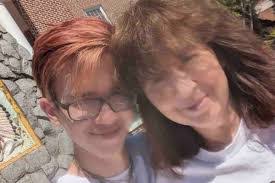 Ruth Holcomb's Instagram, Twitter & Facebook