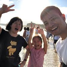 清唱也真的太好聽了吧… 她是來自台灣的Ponpon Chen 勇闖洛杉磯追尋自己的音樂夢！