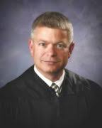Bowden to seek circuit judge office