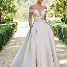 So visit tbdress now, you will have a super surprising! 44 Wedding Dresses With Pockets