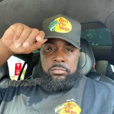 At Armstrong (@AHSSportsRVA), Wildcat standout Jah'Kei Chavis (@3talkk)  signed his NLI to Hampton University (@hupirates_fb)!