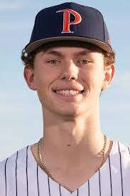 Barry Cade's Instagram, Twitter & Facebook