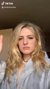 Estee Dukes's Instagram, Twitter & Facebook