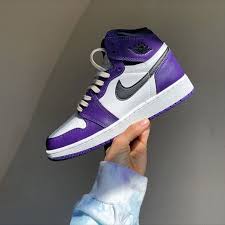 Nike Air Jordan 1 Retro High Og Court Purple 2 0 555088 500 In 2020 Nike Fashion Shoes Fashion Shoes Sneakers Air Jordans