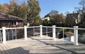 Measure the size of the wire trellis, then knot it vertically and horizontally to make the small square holes. Deck Railing Ideas Design Gallery Designing Idea