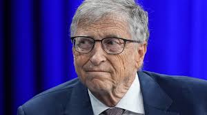 Microsoft cofounder Bill Gates, who long ranked as America's richest  person, has dropped in part because of philanthropic giving, but also for  another big reason. #Forbes400 https://trib.al/r4V6F1z