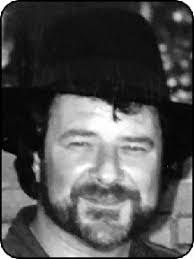 Julie Lomax's Instagram, Twitter & Facebook