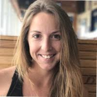 Amber Robbins's Instagram, Twitter & Facebook