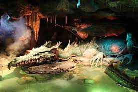 Discover one of the mysteries of the disneyland paris castle : Designing Fantasyland Dragon Lair Designing Disney
