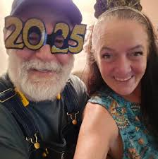 Who can help a travel RN find an assignment in Santa Fe New Mexico?