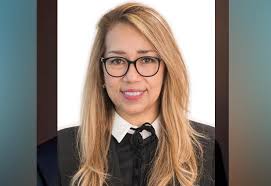 Sandra Luz's Instagram, Twitter & Facebook