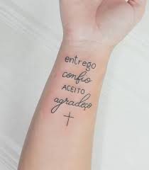 Frases Para Tatuagem Como Escolher A Que Tem A Ver Com O Seu Momento Eu Total Confira nossas frases curtas para pai e compartilhe com ele! frases para tatuagem como escolher a