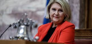 Έντονη αντιπαράθεση ανάμεσα στη βουλευτή της νέας δημοκρατίας, σοφία βούλτεψη και τον βουλευτή του συριζα, δημήτρης τζανακόπουλου. Sofia Boyltepsh Oi Prosfyges Eisboleis To Xarti Ygeias Kai Oi Roma Poy Dipla Toys Zoyn An8rwpoi Aygh