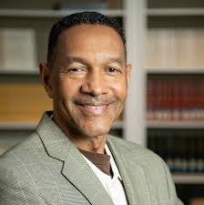 Eric Moore's Instagram, Twitter & Facebook