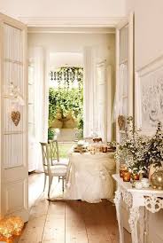 Una Casa Bianca Come La Neve Sale Da Pranzo Natalizie Idee Per Decorare La Casa